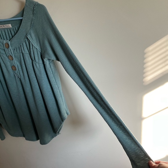 Free People We the Free Waffle Knit Henley Green Long Sleeve Size X-Small - Picture 4 of 16